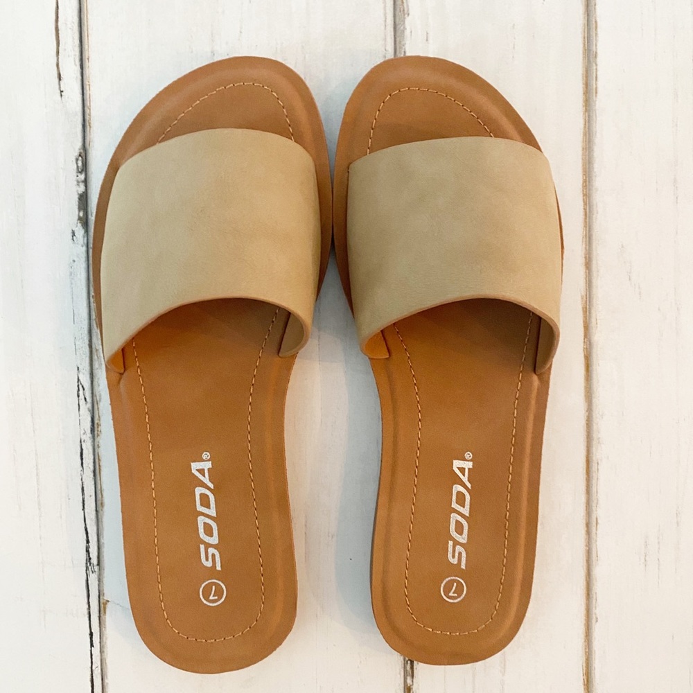 Soda Slip On Tan Casual Sandals New Without Box
